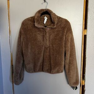 H&M pull over button teddy